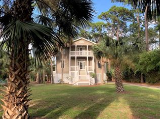 823 Bonito Rd, Saint Helena Island, SC 29920