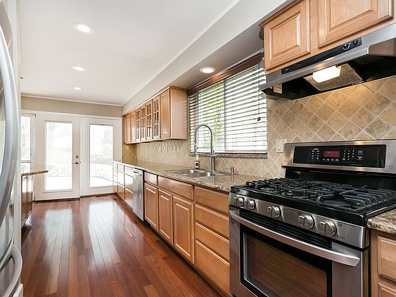 4th image of 4290 Cypress Dr