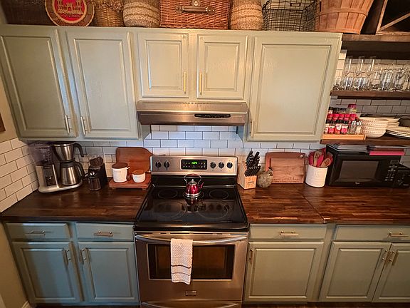 Beautiful butcher block counter tops