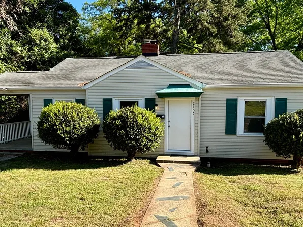 2565 Brentwood Pl, Charlotte, NC 28208