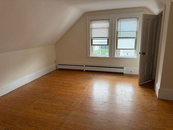 4th image of 231 Washington St #2