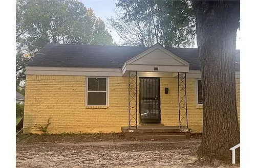 844 Leon Pl Photo 1