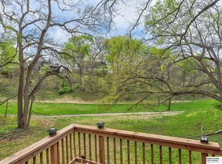 410 N Martin Dr, Bellevue, NE 68005