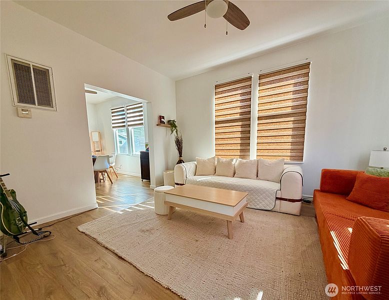 4th image of 927 7th Avenue SW