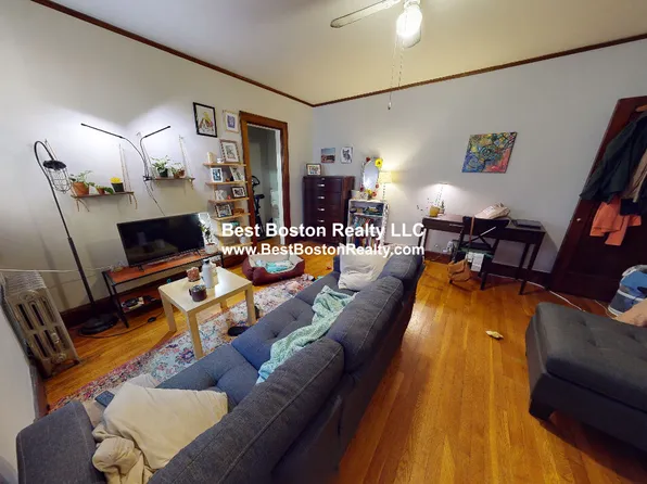 119 College Ave, Somerville, MA