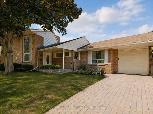 9 Babington Ct, Toronto, ON M9A 1J7