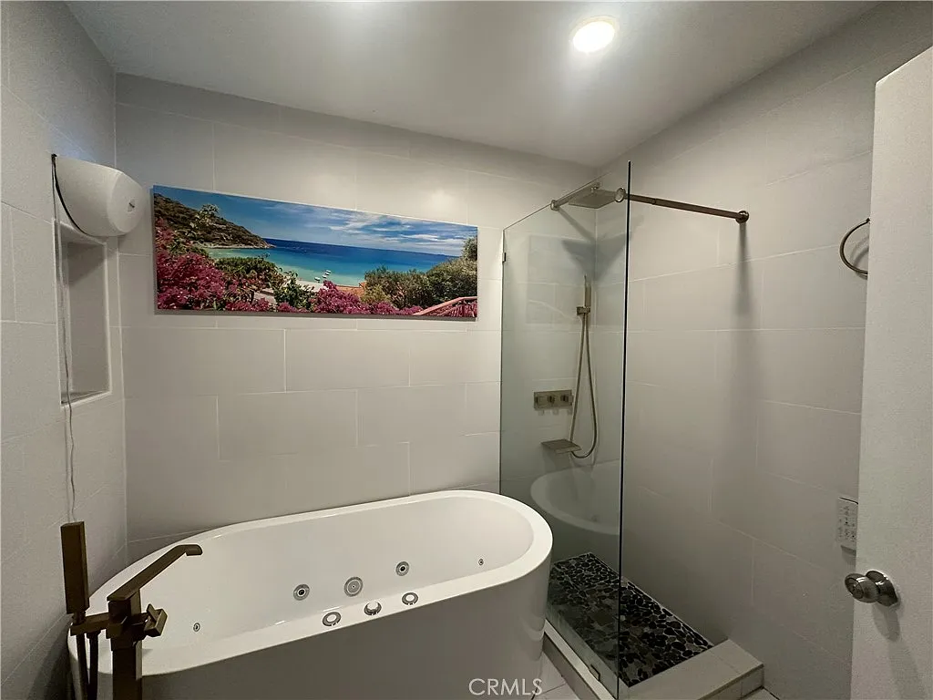 1 bed, 881 sqft, $2,195 — Photo 4