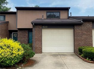 920 Morningstar Dr, Akron, OH
