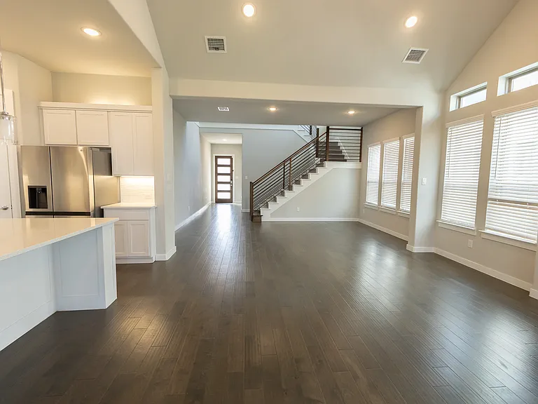 3609 Hollow Pine Dr — Photo 5