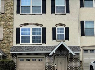 110 Valley Dr #110, Red Lion, PA 17356