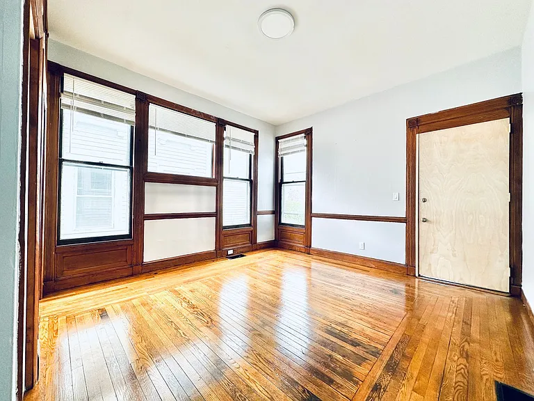 434 George St — Photo 8