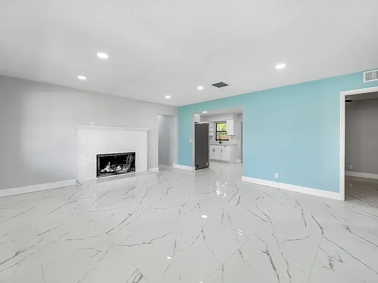 512 Donna Dr — Photo 5