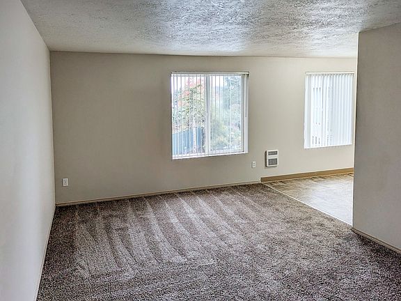 3rd image of 1340-1376 W Locust St #1358