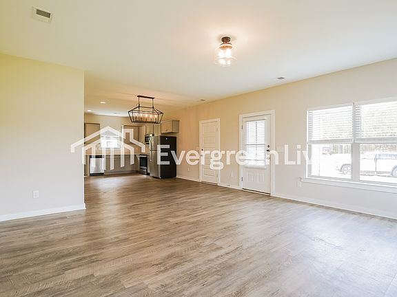 4th image of 15528 Tide Water Ct