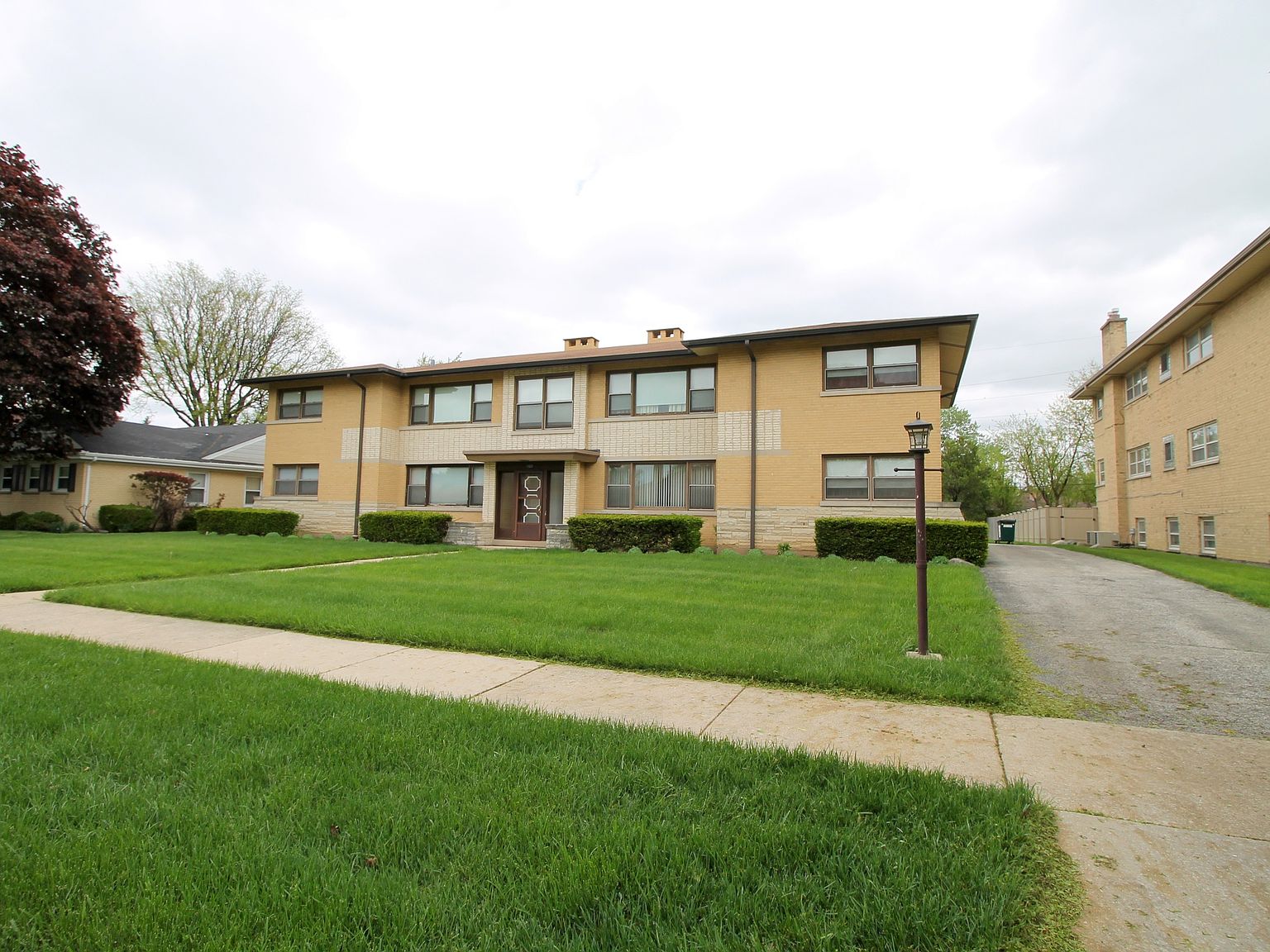 1531 Balmoral Ave APT 2N, Westchester, IL 60154 Zillow