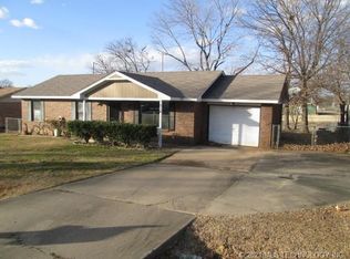 514 Straight St, Fort Gibson, OK 74434