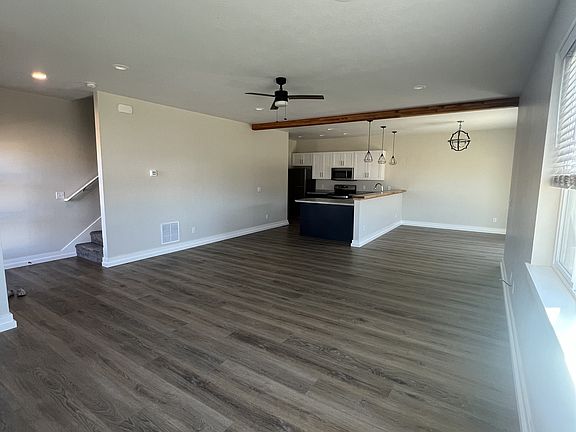 5th image of 1185 Abigail Ln Unit A
