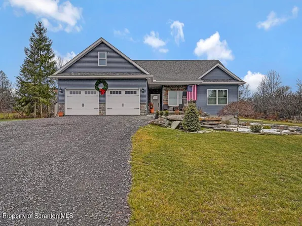 72 Joleona Dr, Scott Township, PA 18411