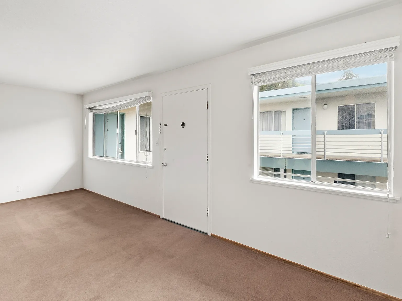 1 bed, 654 sqft, $2,995 — Photo 3