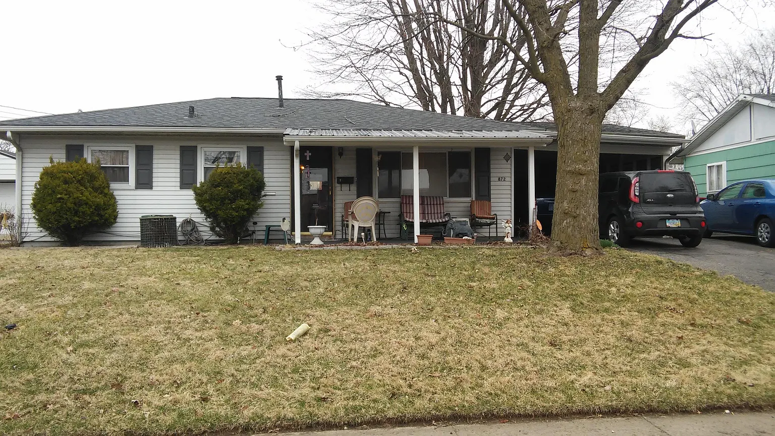 872 Daffodil Dr photo 1