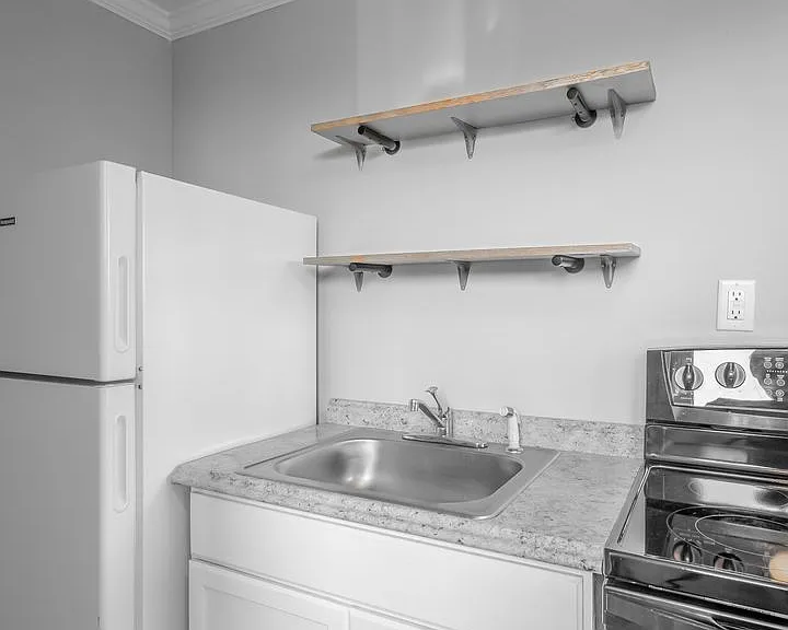 719 McGowan Ave — Photo 6