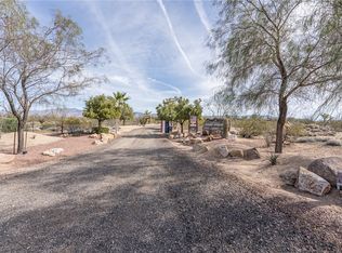 14158 S Calabasas Rd, Yucca, AZ 86438