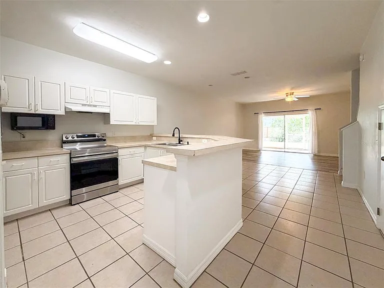 13200 W Newberry Rd #175 — Photo 3