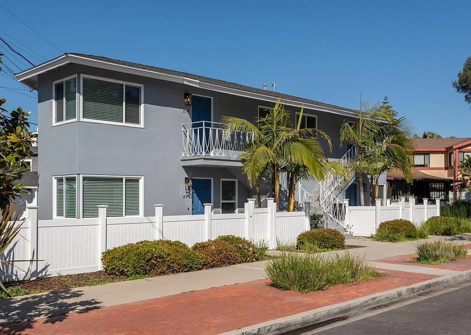 856 Olive Ave