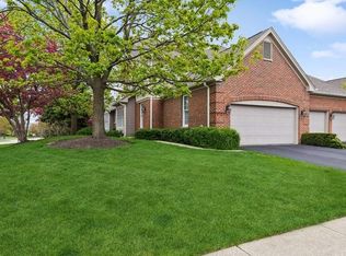 2121 Trowbridge Ct, Glenview, IL 60026