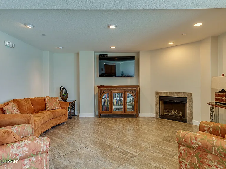 3245 Atlantic Ave #601 — Photo 41