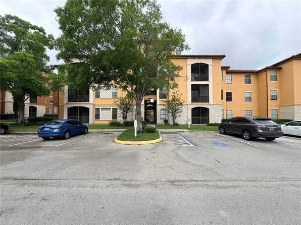 6153 Metrowest Blvd, Orlando, FL