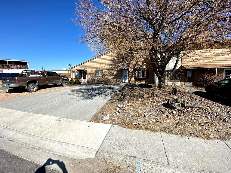2110 Prairie Rd — Photo 2