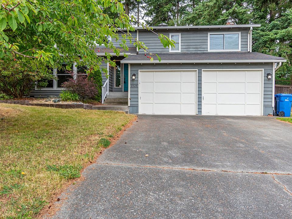 1st image of 1526 SW Robertson Dr