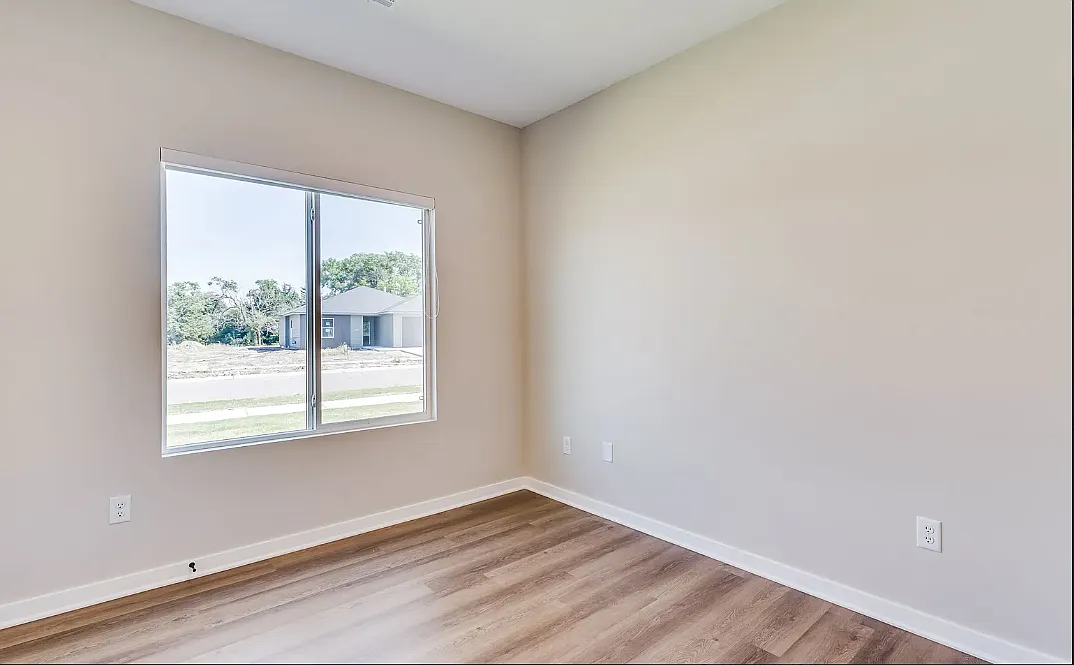 4 bed, 1413 sqft, $1,695 — Photo 4