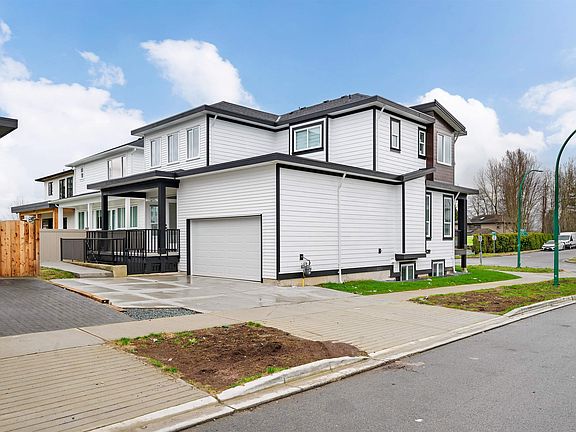 3rd image of 19351 71st Ave