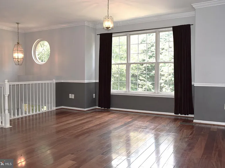 8819 Blue Royale Ln — Photo 6