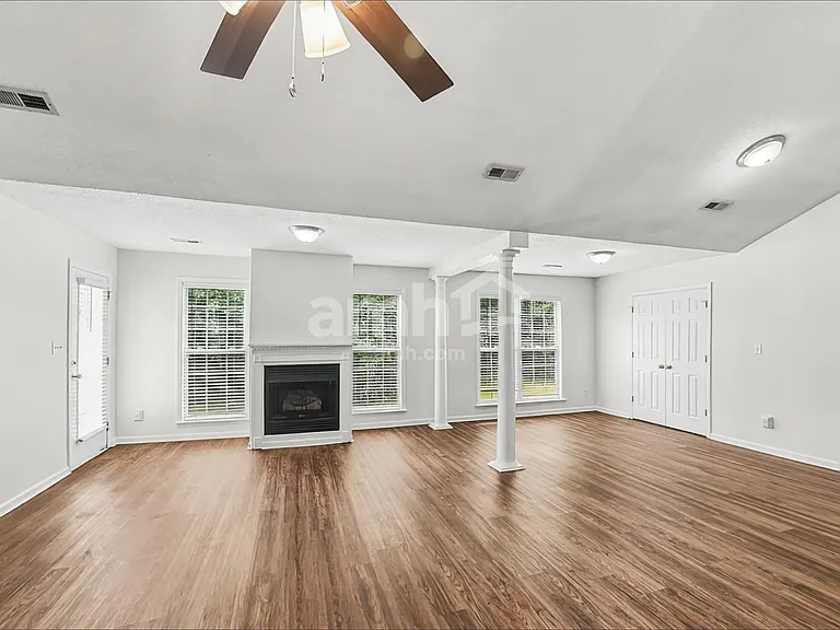 4902 Hunters Blf — Photo 6
