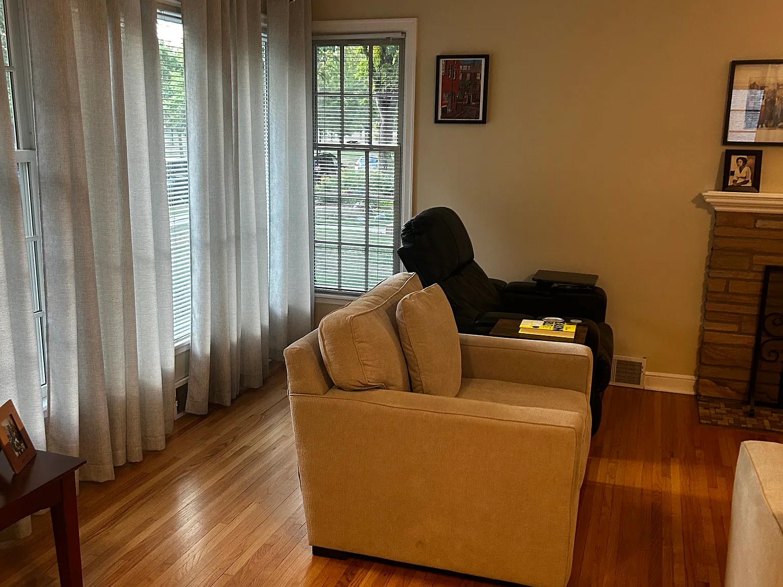 2 bed, 956 sqft, $1,850 — Photo 1