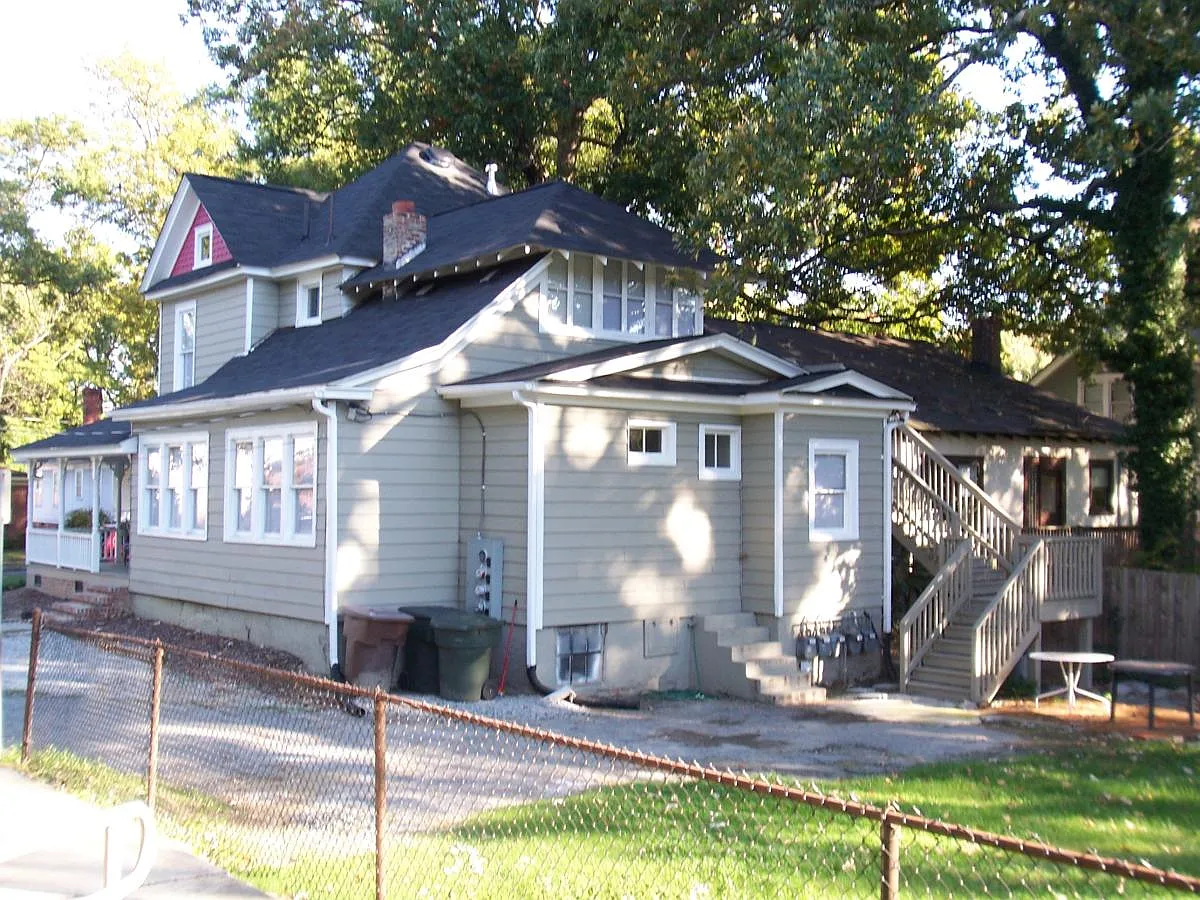 1 bed, 725 sqft, $1,075 — Photo 3
