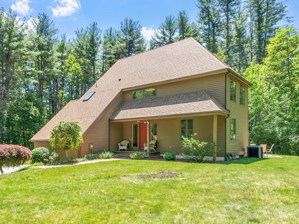 78 Carroll Dr, Carlisle, MA 01741