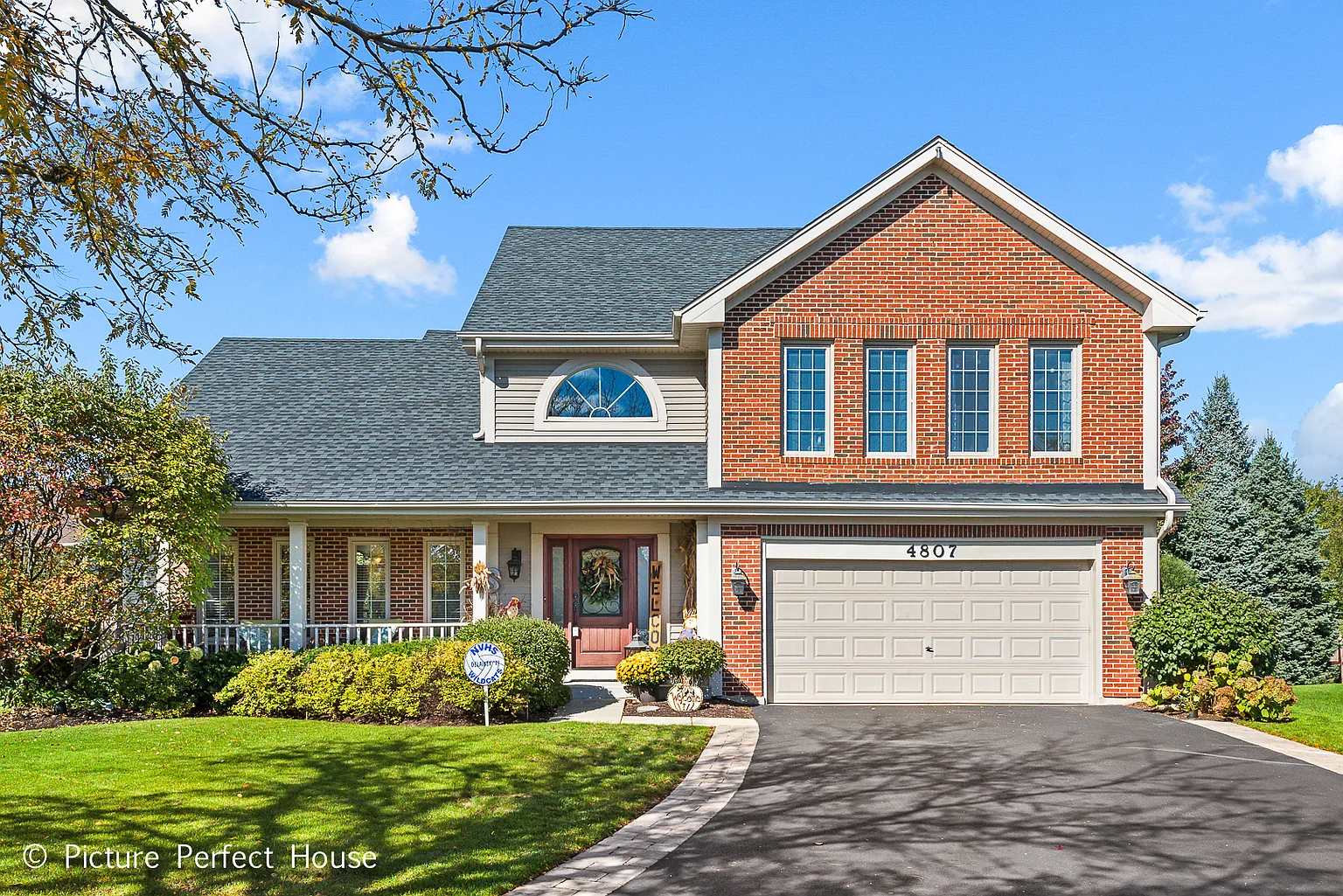 4807 Daggets Ct photo 1