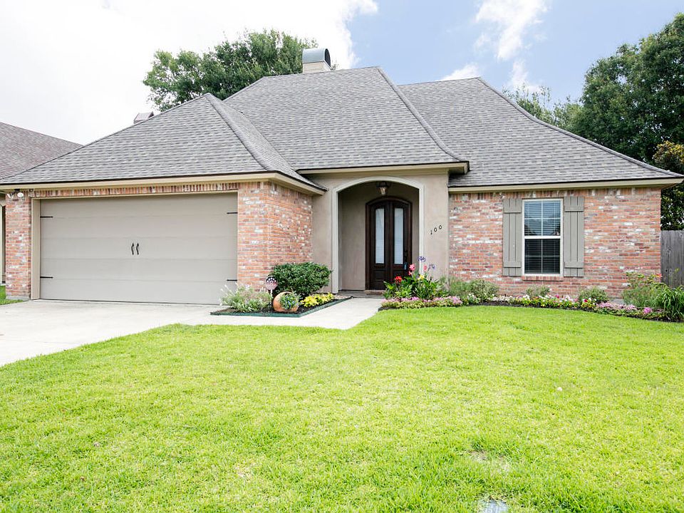 1st image of 100 La Villa Cir