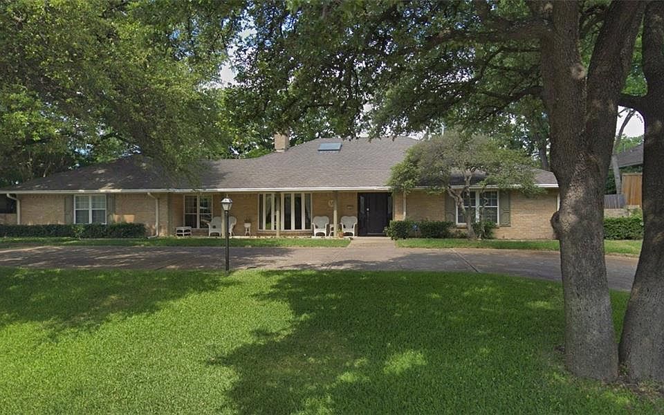 1st image of 13405 Forestway Dr