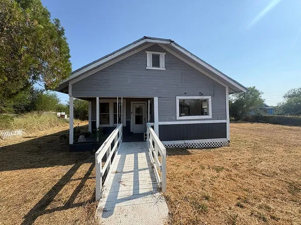 509 W Huisache Ave, Kingsville, TX 78363