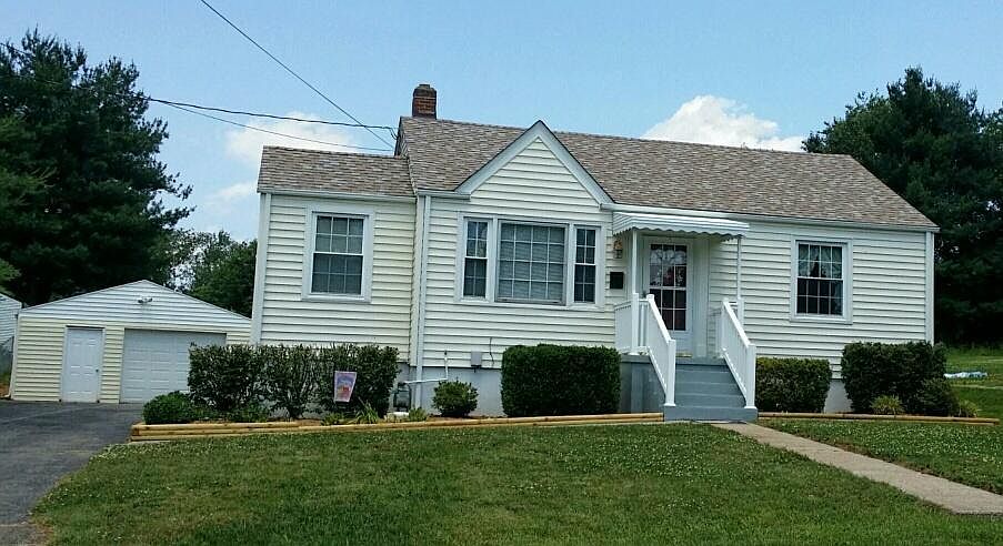 1st image of 3204 Maplelawn Ave NW