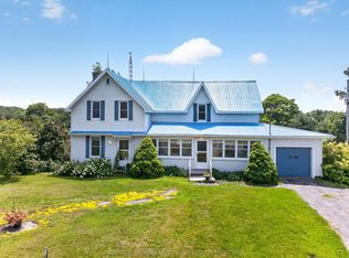 1497 Sunbury Rd, South Frontenac, ON K0H 1X0