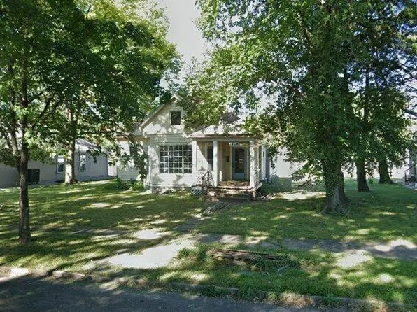 1014 S Massachusetts Ave, Sedalia, MO 65301