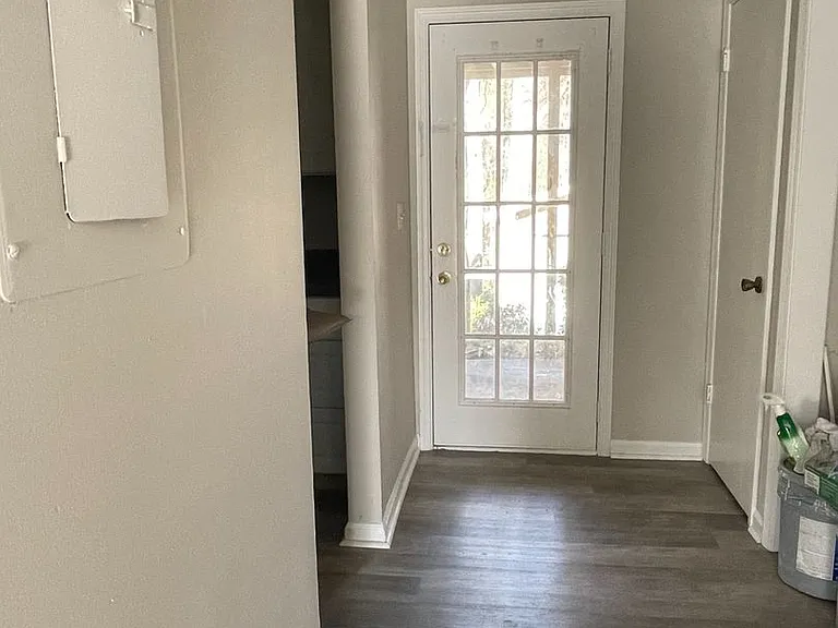 2526 Sweetridge Ct — Photo 3
