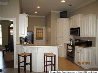 8577 E Cypress Point Ct, Baton Rouge, LA 70809