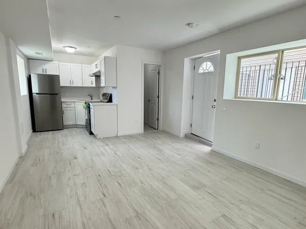 108 Burke Ave #1R, Staten Island, NY 10314